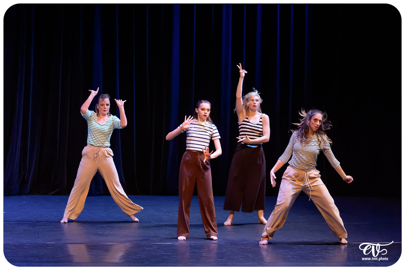ECOLE DE DANSE CÉCILE ADAMOW